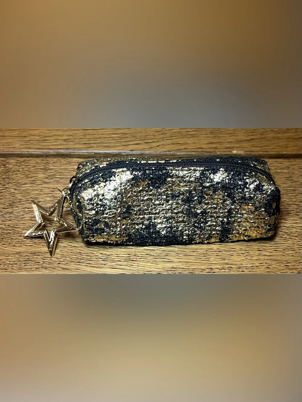 MAC Metallic Gold Black Holiday Star Makeup Cosmetics Bag Pouch Starlit